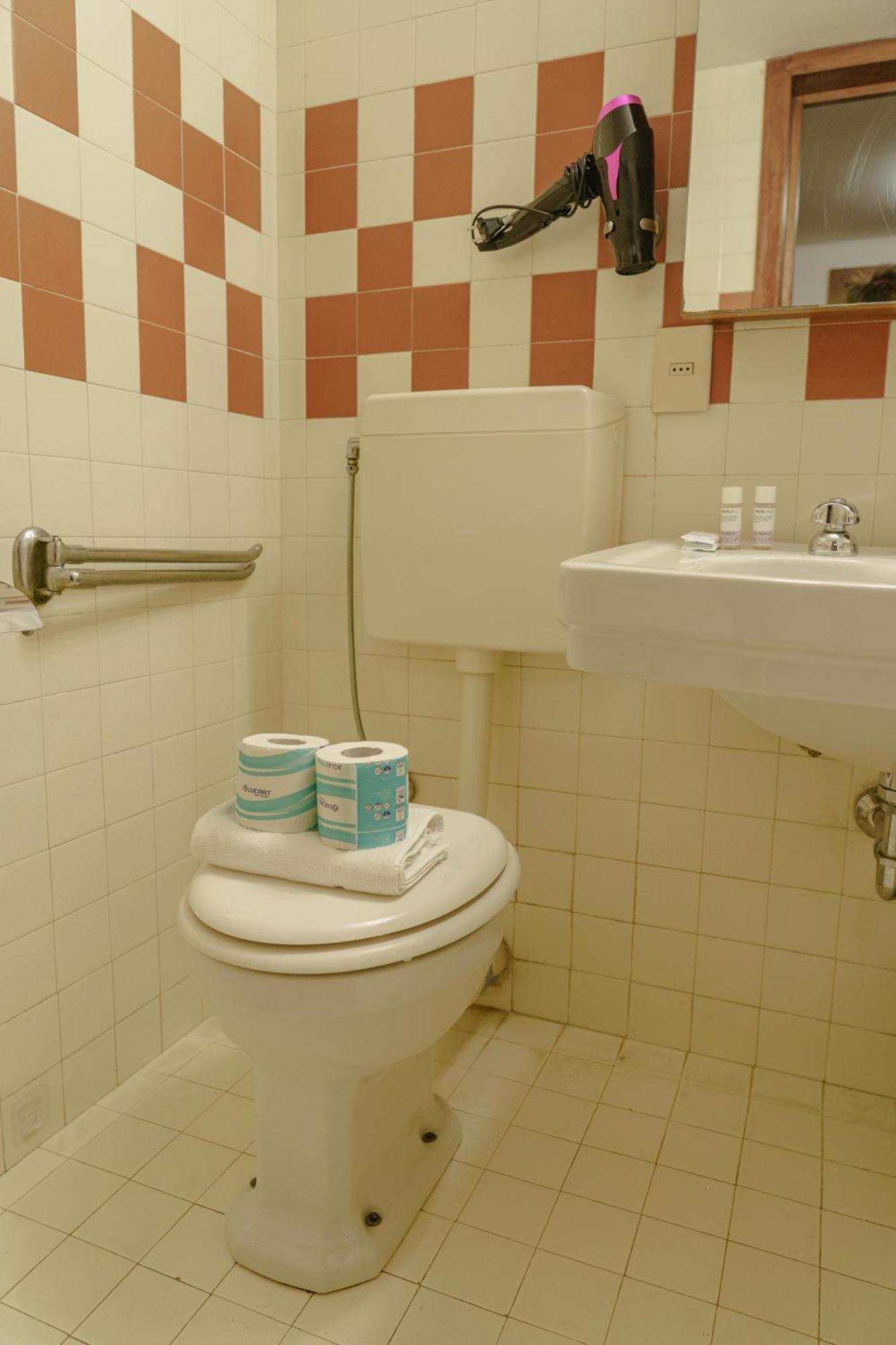 Nice One Bedroom In Historical Building Firenze Bagian luar foto